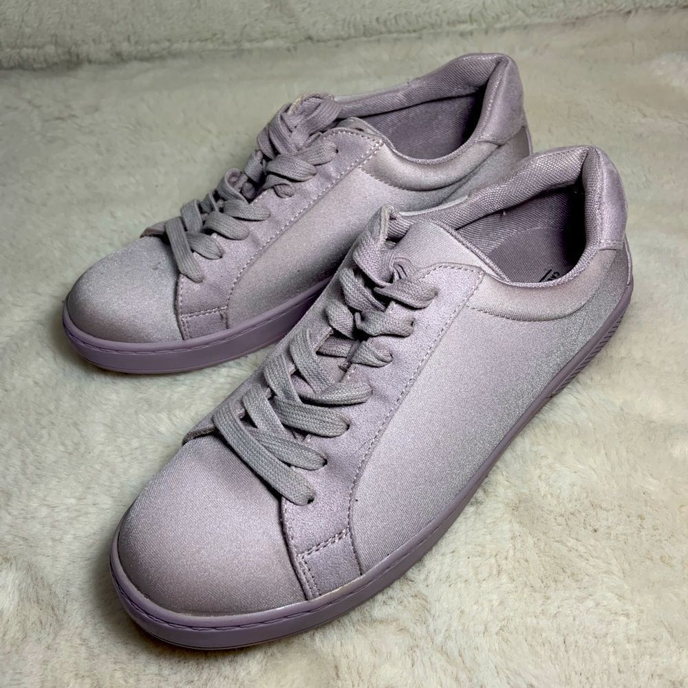 ⭐️Call it spring womans size 7 purple sneakers